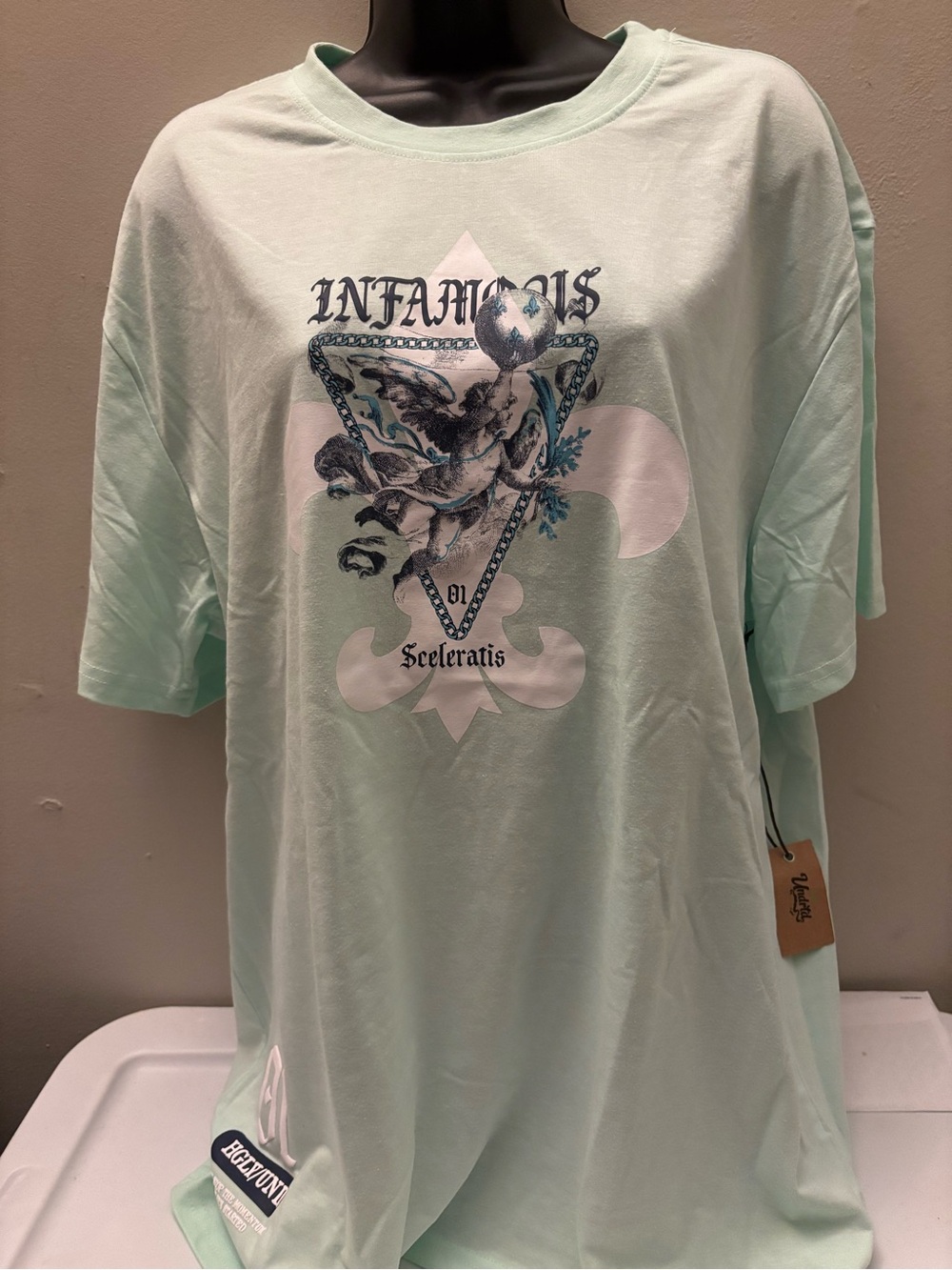 Undrtd Mens “Infamous Sceleratis” Tee Size XL